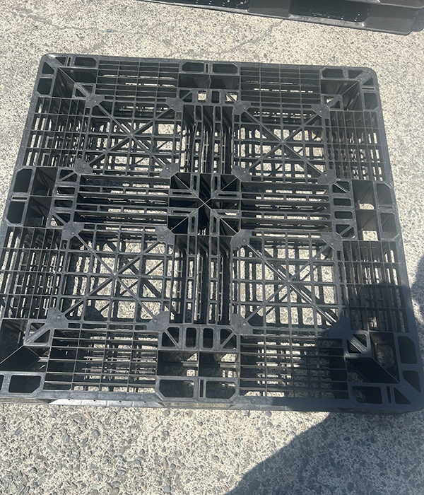 SNP物流　中古プラスチックパレット